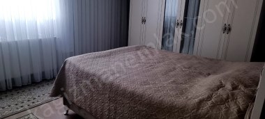 İKİ KATLI DÜKKAN,İKİ KATLI EV,AHIR SAMANLIK VE KAYISI BAHÇESİ SATILIKTIR,