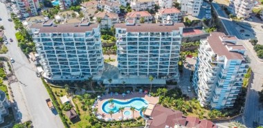 ALANYA DA SATILIK DAİRE MERKZDE CRYSTAL GARDEN 3+1 160m2 FULL EŞYALI 