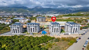 ALANYA OBA DA SATILIK DAİRE GOLD OBA REZDANS 3+1 HAVUZLU YENİ BİNA 2025