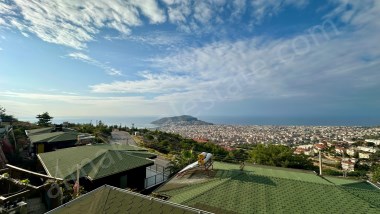 ALANYA BEKTAŞ SATILIK VİLLA 3+1 AMERİKAN MUTFAK MÜSTAKİL VİLLA  DENİZ VE KALE MANZARALI