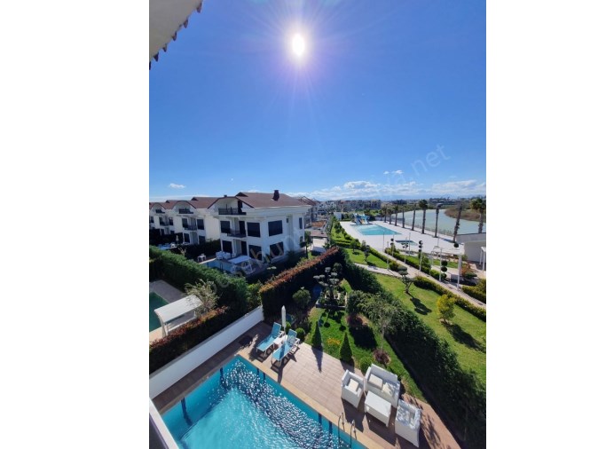 ANTALYA BELEK DE NEHİR MANZARALI FUL EŞYALI LÜKS VİLLA 