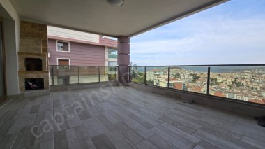 KUŞADASI KADINLAR DENİZİN DE SİTE İÇİNDE DENİZ MANZARALI SATILIK 3+1 DAİRE