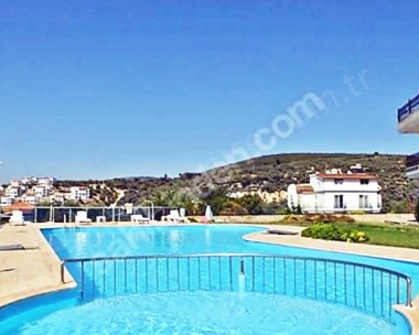 Kuşadası Bayraklıdede Kuşturda Kiralık 4+1 Havuzlu Site İçinde Villa