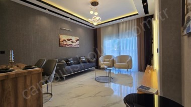 KUŞADASI İKİÇEŞMELİKTE HAVUZLU SİTE DE SATILIK LÜKS 2+1 0 DAİRE