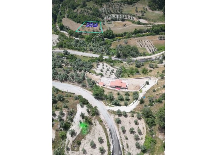 DENİZE 6KM MESAFEDE DERE KENARI DÜZ TARLA