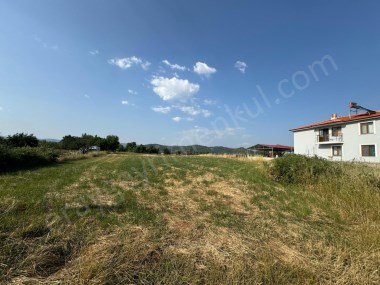 📌 AKYAKA YENİCEDE 2 ADET VİLLA ARSASI !