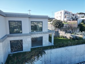 2+1 Luxuswohnung im Gartengeschoss in der Gegend von Asarlık