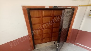 KARTALDAN  AİLE  APT.DA  KİRALIK  3+1