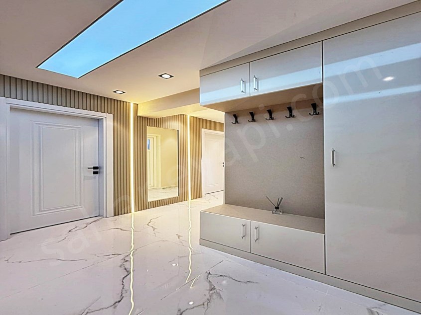 ŞAHANEDEN ACİL SATILIK MERKEZİ KONUMDA 3+1 LÜKS DEKORLU DAİRE !!!