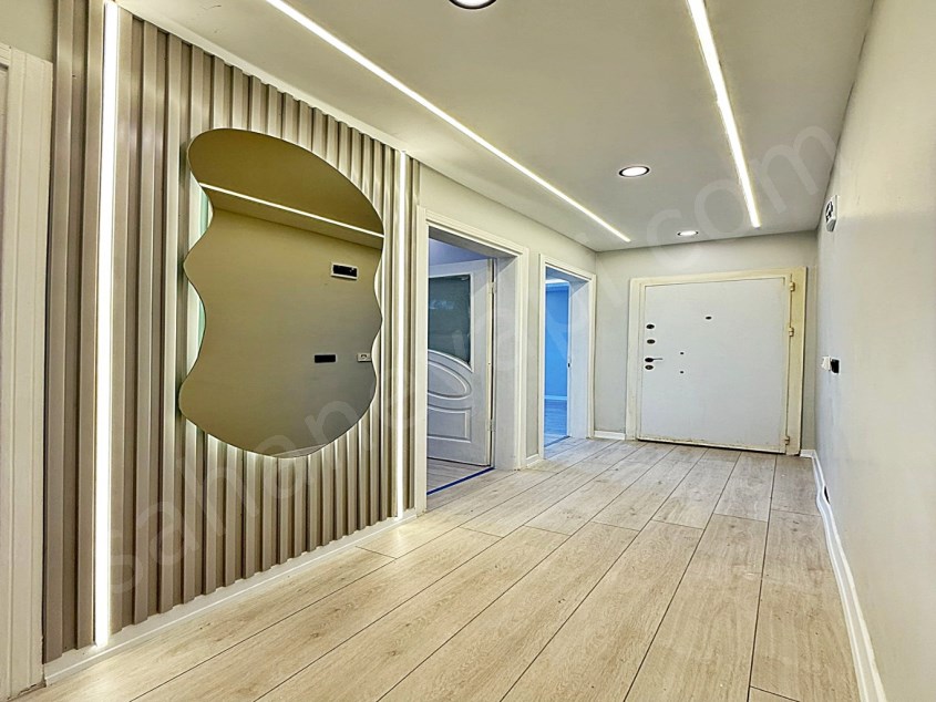 ŞAHANE YAPIDAN MERKEZİ KONUMDA ACİL SATILIK 2+1 DEKORLU BAHÇE KATI !!