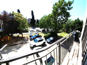 ACIBADEMDE KİRALIK DAİRE, 2+1 ARA KAT CADDE CEPHELİ