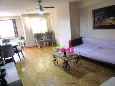 ACIBADEMDE 2+1 SATILIK DAİRE, GENÇ BİNA ASANSÖRLÜ ARA KAT 