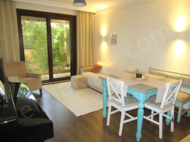 ACIBADEMDE 2+1 SATILIK DAİRE, YENİ ASANSÖRLÜ BİNADA BAHÇE KATI