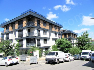 ACIBADEMDE SATILIK 2+1 ARAKAT DAİRE, YENİ BİNADA ASANSÖRLÜ VE KAPALI GARAJLI, AKASYA AVM YAKININDA