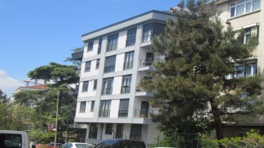 ACIBADEM TEPE NAUTİLUSA  KOMŞU SATILIK,  2+1 DAİRE YENİ  BOŞ ARA KATTA
