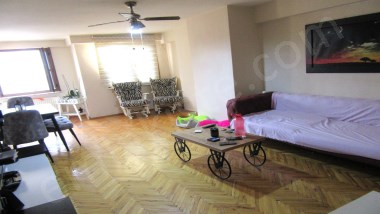 ACIBADEMDE 2+1 SATILIK DAİRE, GENÇ BİNA ASANSÖRLÜ ARA KAT EMLAKİSTEDE