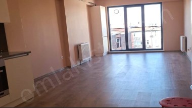 ACIBADEMDE 2+1 KİRALIK SIFIR DAİRE