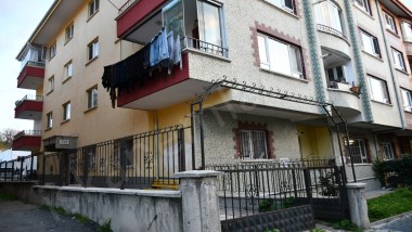 İSTASYON MAHALLESİNDE MERKEZDE 3+1 GENİŞ FERAH DAİRE