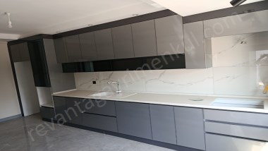 Merkezi Konumda Ultra Geniş Dubleks Ergenekonda Satılık 3+1