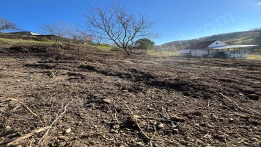 İZMİT BULDUK KÖYÜNDE KÖY İÇİ İMARLI ARSA 