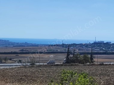 SİLİVRİ FENERKÖY MAHHALLESİNDE SATILIK ARSA 1303M2