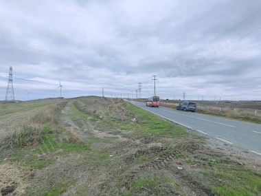 SİLİVRİ KURFALLI MAHALLESİNDE SATILIK TARLA ASFALTIN DİBİNDE 4.228M2