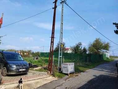 SİLİVRİ BÜYÜKSİNEKLİ MAHALLESİNDE SATILIK ARSA 410M2