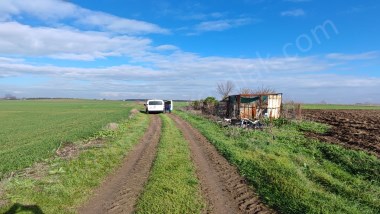 TEKİRDAĞ ERGENE PINARBAŞI KÖYÜNDE SATILIK 1.600M2