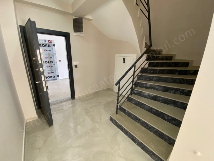 ALTINOLUKTA GENİŞ BAHÇELİ 3+1 DUBLEX 