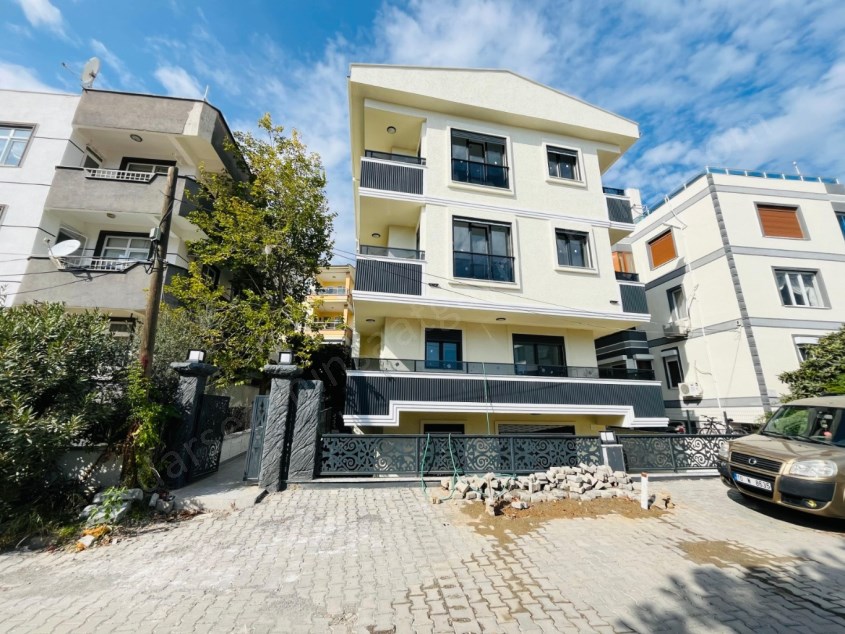 ALTINOLUK MERKEZDE 1+1 YERDEN ISITMALI FIRSAT DAİRE