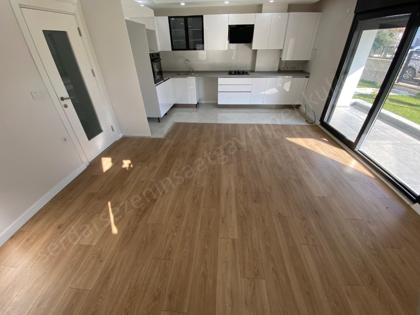 ALTINOLUK NARLIDA HAVUZLU SİTEDE 6+1 TRIPLEX VİLLALAR