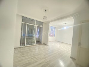 Karşıyaka Alaybey de kiralık daire