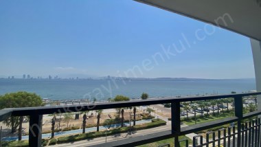 Karşıyaka yalı da deniz manzaralı 3+1 kiralık daire