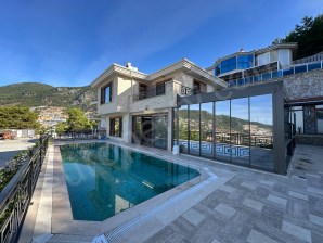 Europerty Homestan Alanya Bektaşta Doğanın İçinde 4+1 Villa