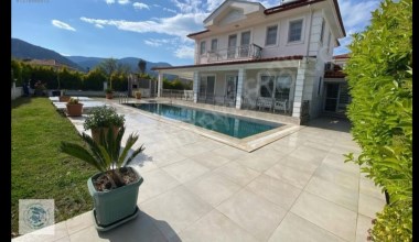 KİRALIK (ISI POMBALI) HAVUZLU MÜSTAKİL VİLLA