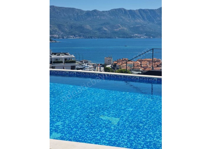 1-Zimmer-Wohnung mit Blick auf die Altstadt von Budva