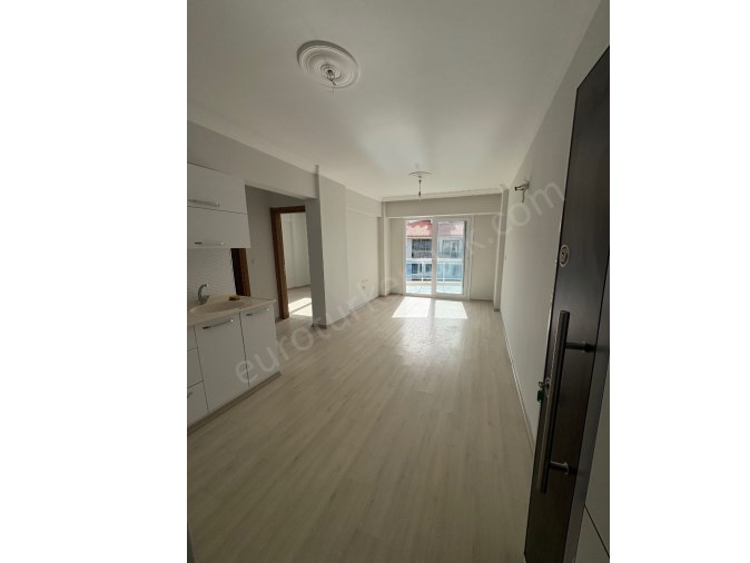 Havuzlu Güzel Peyzajlı Sitede Kiralık 2+1