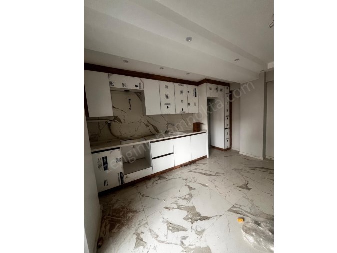 ERGENEKON MAHALLESİNDE KİRALIK 2+1 SIFIR DAİRE 