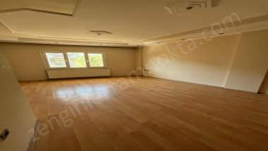 CUMHURİYET MAHALLESİ LALE SOKAKTA KİRALIK 3+1 DAİRE 
