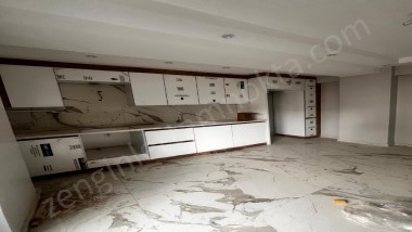 ERGENEKON MAHALLESİNDE KİRALIK 2+1 SIFIR DAİRE 