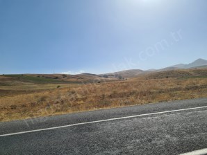 AKTAŞ DEVLETTE  ULUAĞAÇ YOLUNDA 460 M2 SATILIK ARSA 