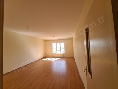 yeni niğde  evlerinde 3+1  kal. kiralık daire