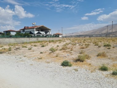 SAZLICA YUKARI MAH. 600 M2 SATILIK ARSA 