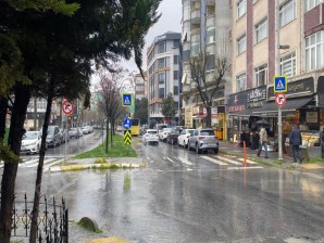 BAHÇELİEVLER YAYLA MERKEZDE YENİ BİNADA 2.KAT 3+1 HAZIR DAİRE