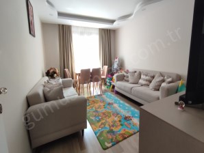 BAHÇELİEVLER BASIN SİTESİ FERİTSELİM PAŞA CAD. ARKASI 8 YILLIK BİNA 3.KAT 2+1