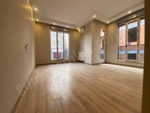 BAHÇELİEVLER MERKEZDE SIFIR K.OTOPARKLI 1.KAT 3+1 DAİRE