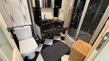 BAHÇELİEVLER BASINSİTESİ MİGROS ARKASI 3+1 İÇİ YAPILI 3.KAT