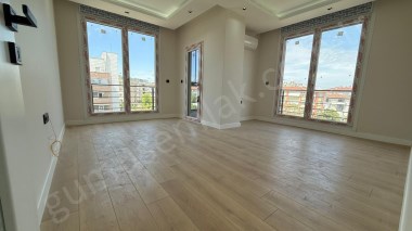 BAHÇELİEVLER ADNAN KAHVECİ BULVARI YAKINI YENİ SIFIR  5+2 DUBLEKS 220 M2