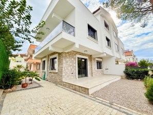 ▶▶AKÇAY KÖRFEZDEN KONUMUNA BAYILACAĞINIZ DENİZE 20 ADIM 4+1 SATILIK VİLLA