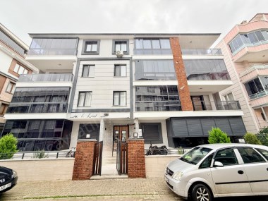 ▶ ▶AKÇAY KÖRFEZDEN ÖN CEPHE ARA KAT YERDEN ISITMALI 2+1 SATILIK DAİRE